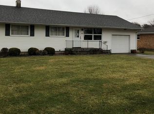 824 Lawnview Ave, Springfield, OH 45505