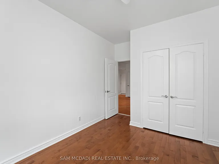 180 Bellwoods Ave #2 — Photo 11