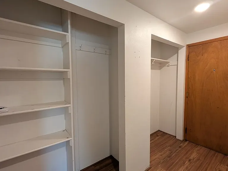 105 N Broad St — Photo 7