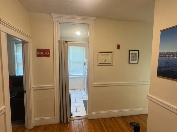 10 Lothian Rd, Boston, MA