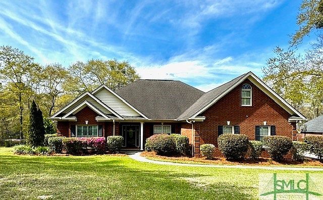 2nd image of 119 Red Bluff Circle