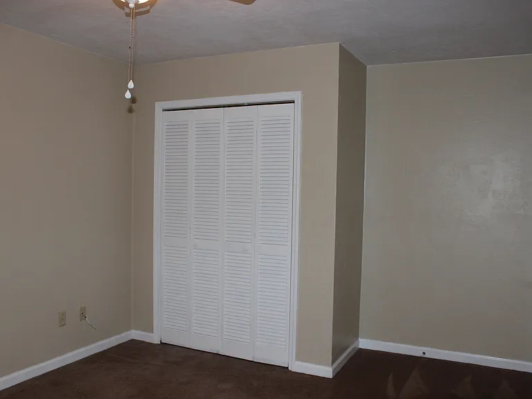 1253 Continental Ct — Photo 8