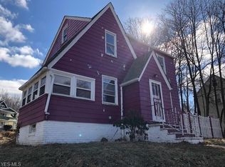 17212 Hillsboro Rd, Cleveland, OH 44112