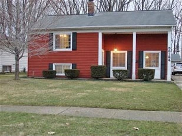 1st image of 36124 Hillcrest Dr
