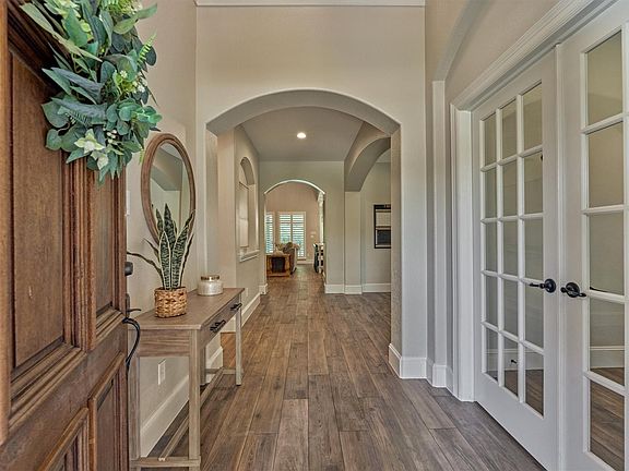 2nd image of 155 W Wading Pond Cir