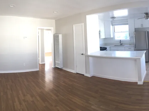 12647 Vanowen St #A, North Hollywood, CA 91605