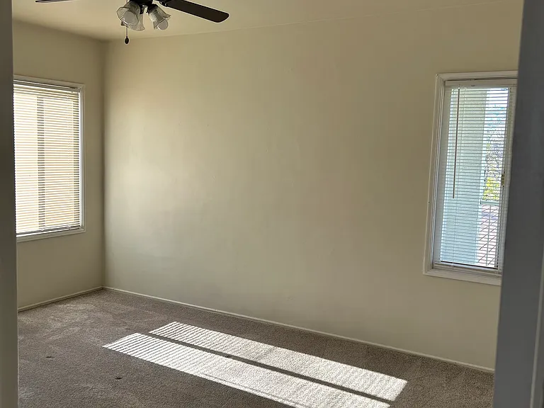 506 W Riggin St #1/2 — Photo 7
