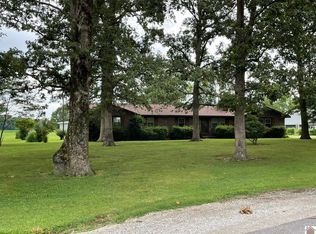 14 Hoover Rd, Mayfield, KY 42066