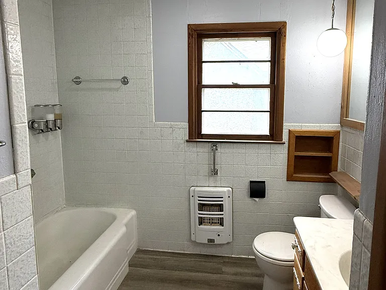1115 Mary Ellen St — Photo 10