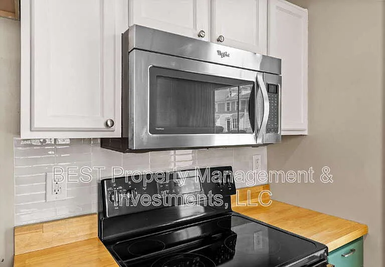 8130 Kings Creek Dr — Photo 13