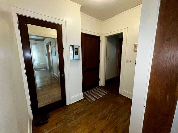 5th image of 2222 Girard Ave S #8