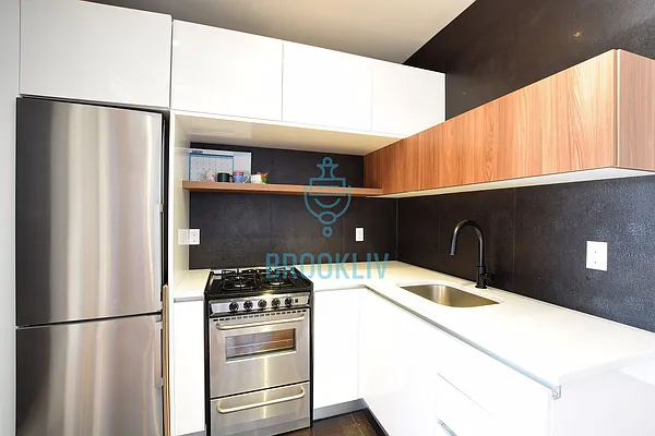 Rented by null | media 70