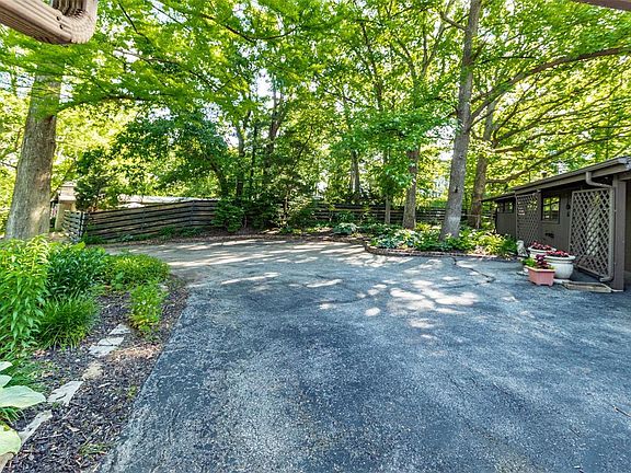 4th image of 632 Craigwoods Dr