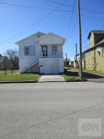 1st image of 1815 52nd St