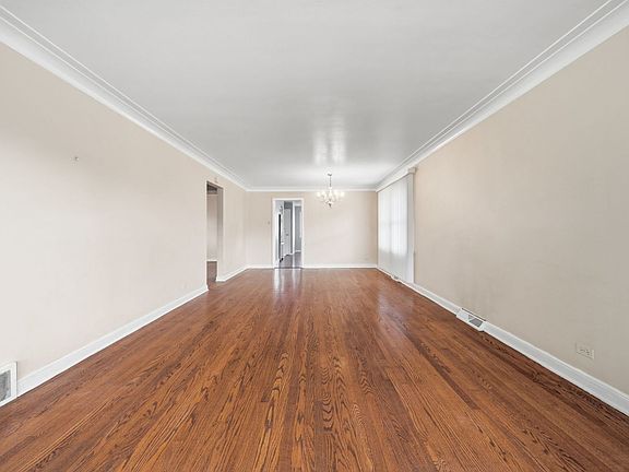 3rd image of 4524 W 100th Pl