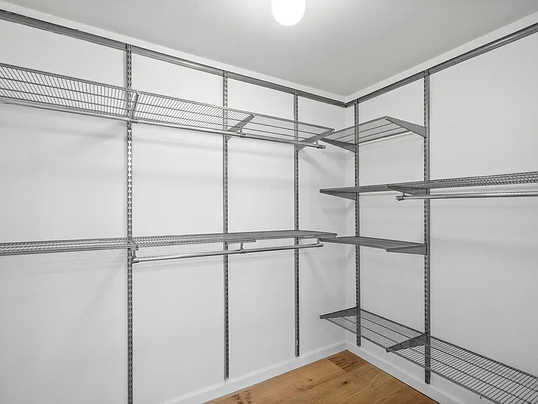 1515 Amherst Ave #202 — Photo 12