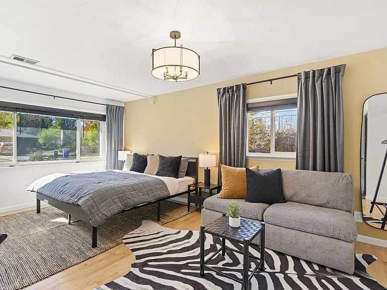 1004 Mantz Pl — Photo 11
