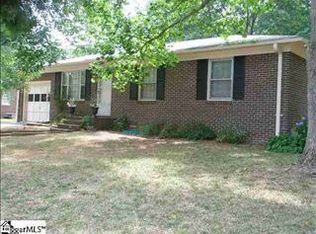 102 Roosevelt Dr, Easley, SC 29642