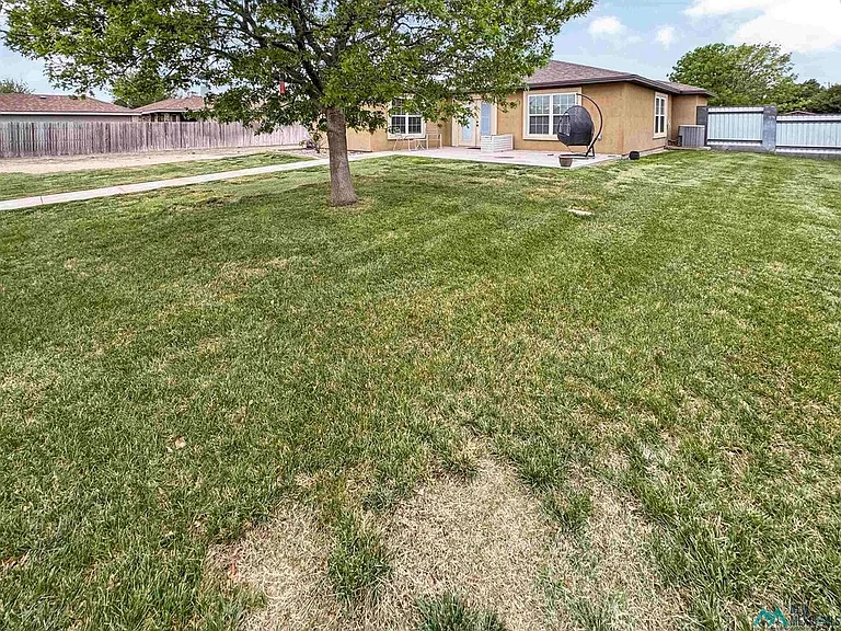 7616 N Plainfield Dr — Photo 15