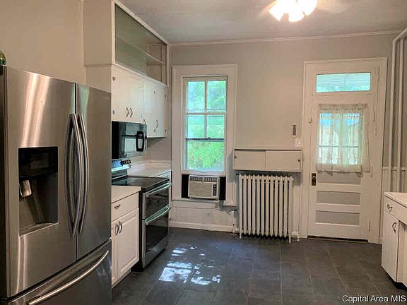 2nd image of 111 E Taylor St