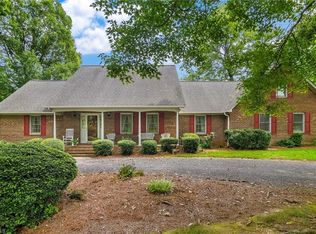 4995 Dock Davis Rd, Clemmons, NC 27012