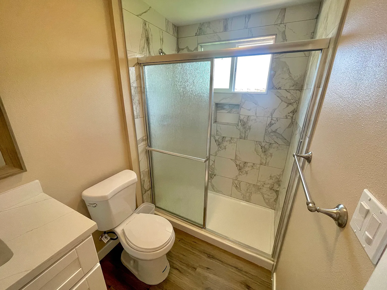 8517 Jade Coast Dr — Photo 3