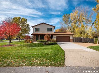 4645 Applewood Dr SE, Kentwood, MI 49508