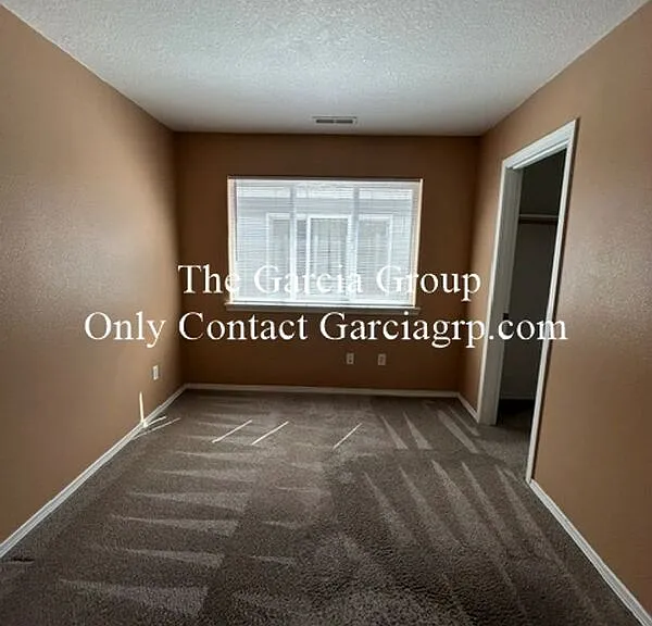 12625 SE Division St #B — Photo 10
