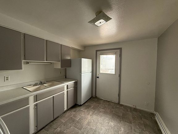 3rd image of 1184 W Brook St #1-4