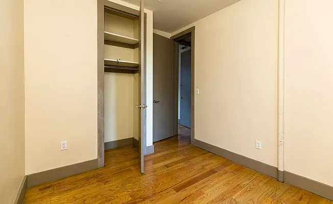 Rented by Brooklyn Group | media 21