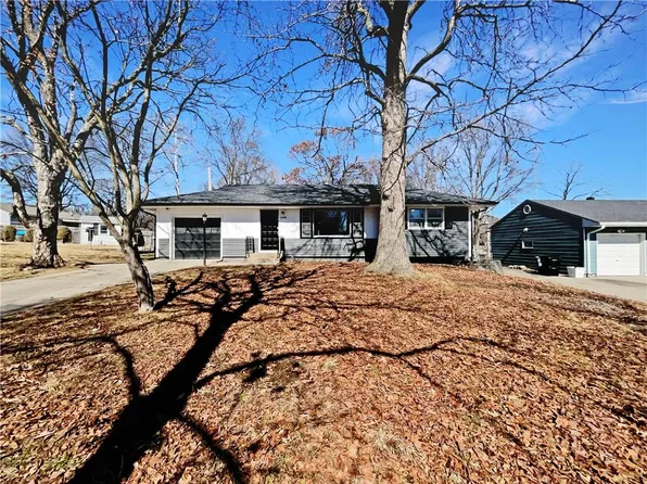 12408 E 48th Ter S, Independence, MO 64055