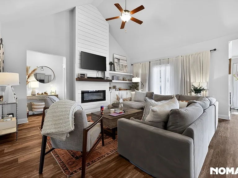 307 Tivoli Ct — Photo 8