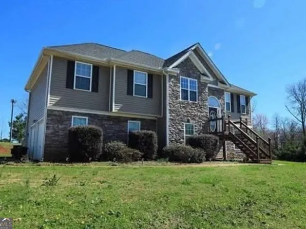 100 Gordons Lake Dr, Temple, GA 30179