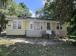 928 W Kerr St, Springfield, MO 65803