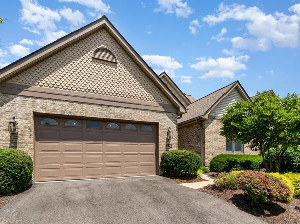 8871 Montgomery Rd, Cincinnati, OH 45236
