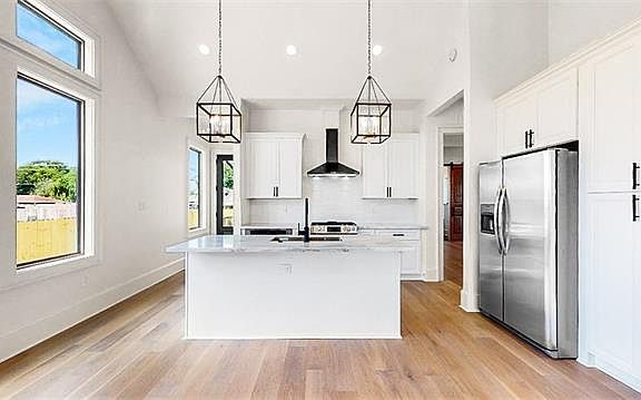 5th image of 3008 Karen Dr