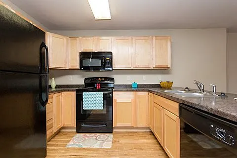 Jefferson Creek Apartments — Photo 6