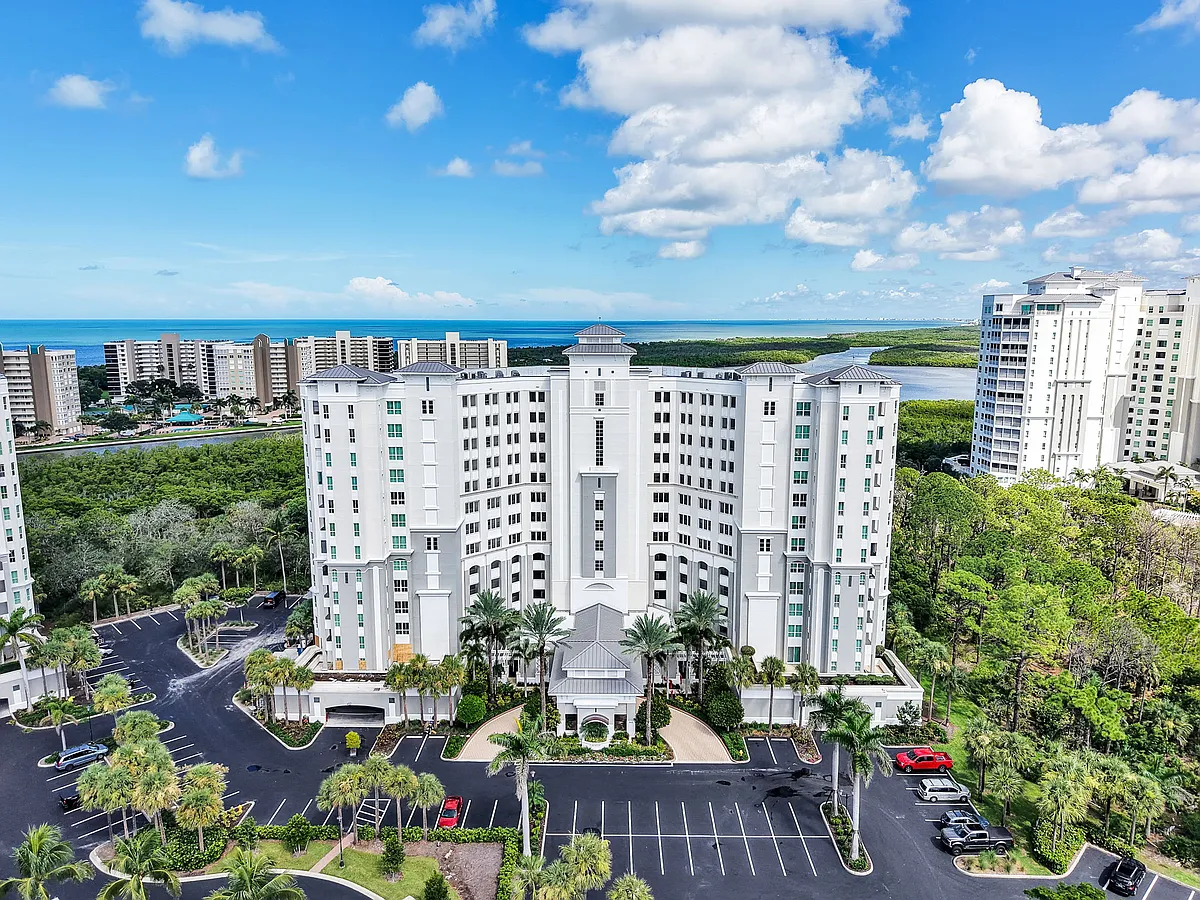 Building Photo - 325 Dunes Blvd #403