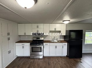 7 Hall Dr, Hudson, ME 04449