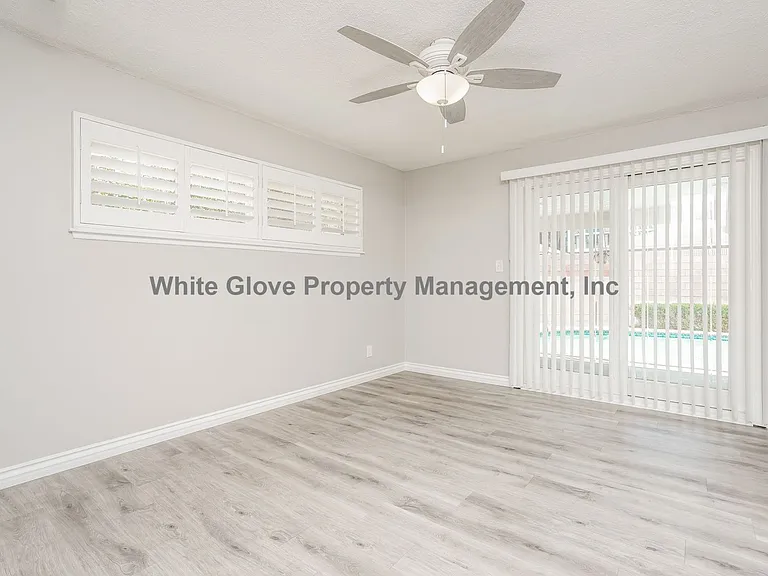2623 Balfour Ave — Photo 10