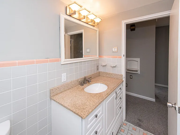 3031 Irvella Pl — Photo 27