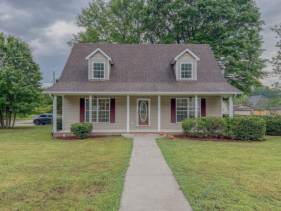 1st image of 267 Morse Dr