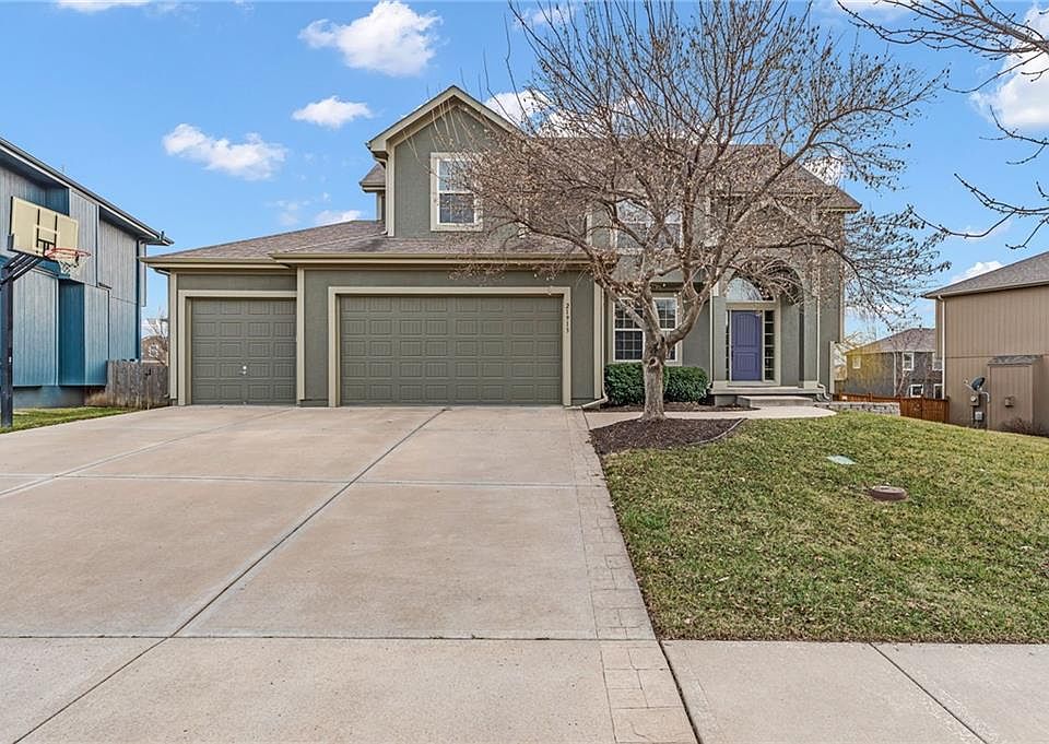 21913 W 95th Ter, Lenexa, KS 66220 | Zillow