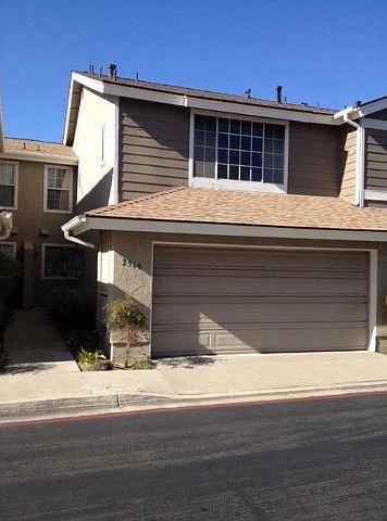 2nd image of 2960 Lexington Cir