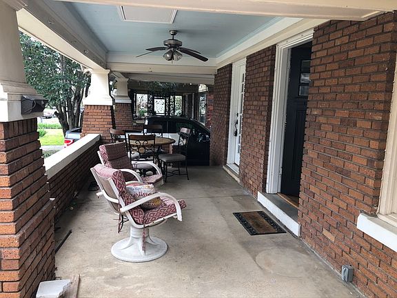 2nd image of 2940 S Jennings Ave