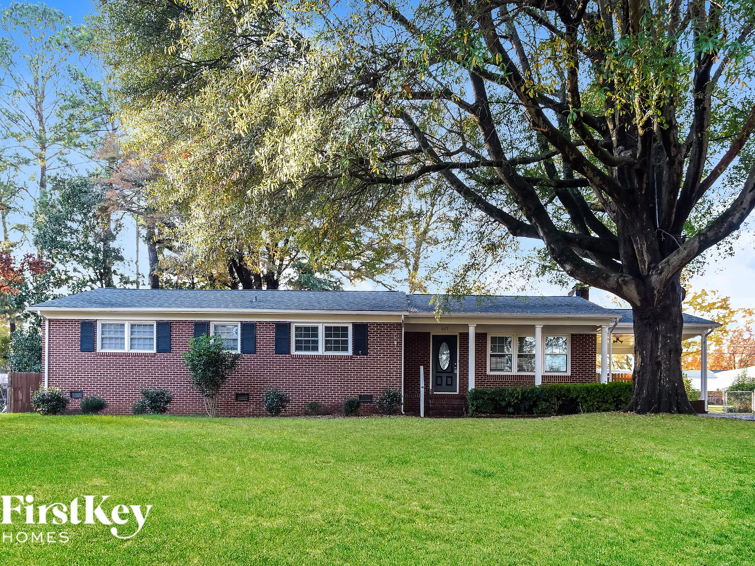 3 bed, 2.0 bath, 1608 sqft, $2,350 — Photo 1
