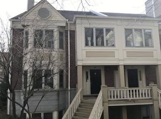33 Kings Ct #33, Fort Lee, NJ 07024