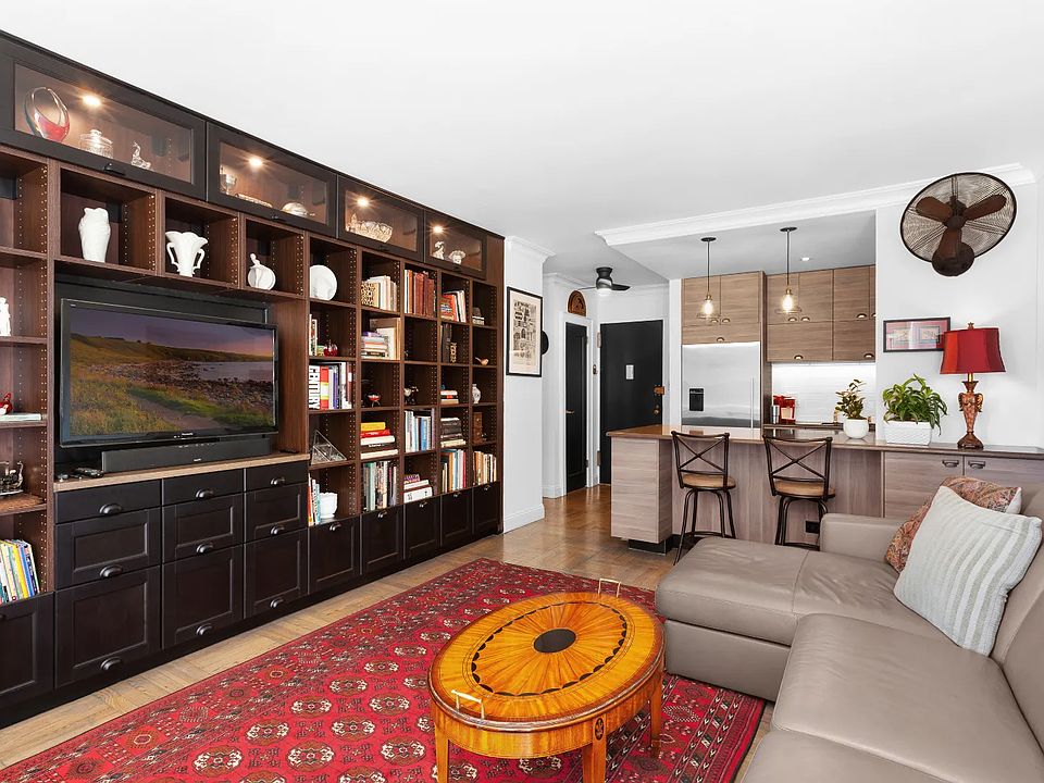 1st image of 345 W 58th St APT 9T