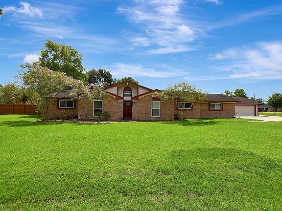 4th image of 2509 Longwood Dr