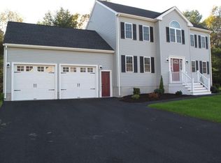 5 Wild Turkey Ln, Whitman, MA 02382